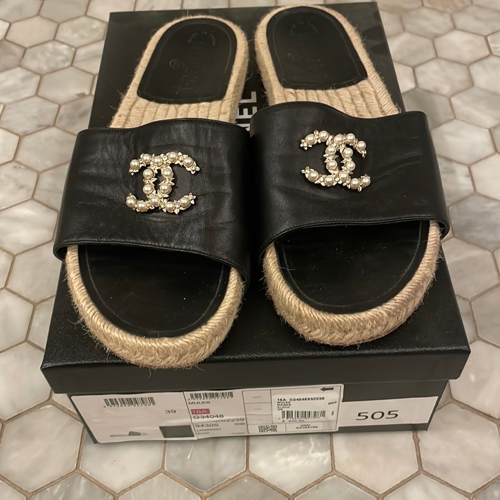 CHANEL espadrille sandals